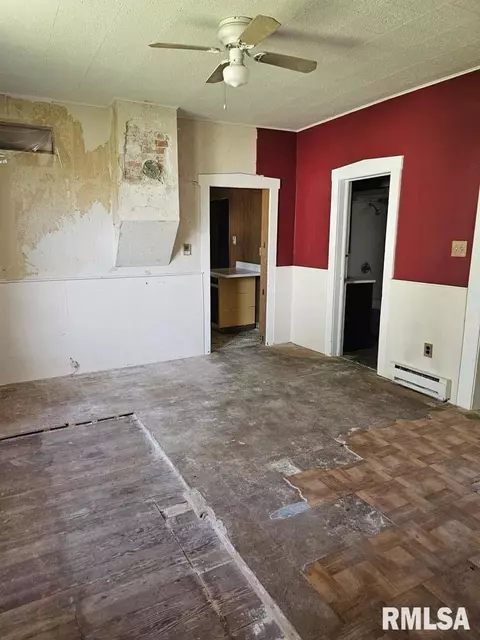 Other - 300 W Prairie St, Camp Point, IL 62320 photo 5 of 8