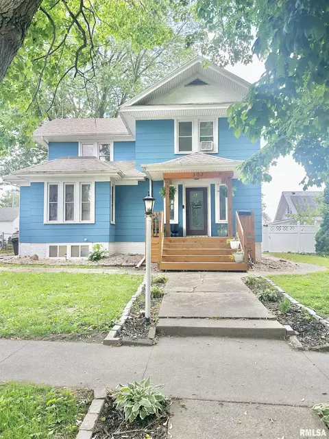 303 N Swarts St, Abingdon, IL 61410