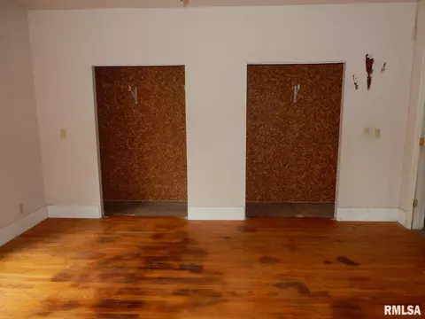 Bedroom - 1411 N Franklin Ave, Springfield, IL 62702 photo 2 of 2