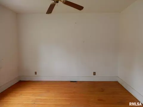 Bedroom - 1411 N Franklin Ave, Springfield, IL 62702 photo 1 of 2
