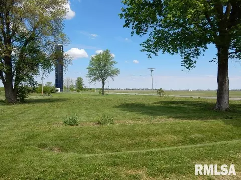10517 Main St, Lowder, IL 62662