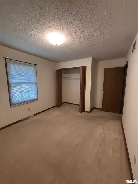 1212 Mildred Ct, Springfield, IL 62712 photo 24