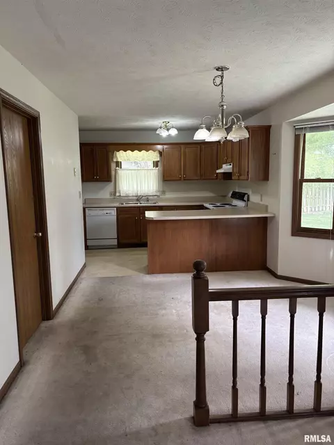 1212 Mildred Ct, Springfield, IL 62712 photo 12