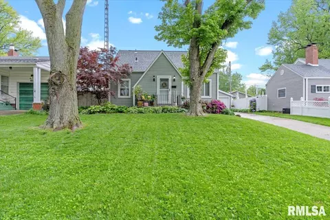 5 Owens Ln, Springfield, IL 62704