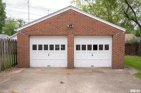 1556 W Edwards St, Springfield, IL 62704 photo 25