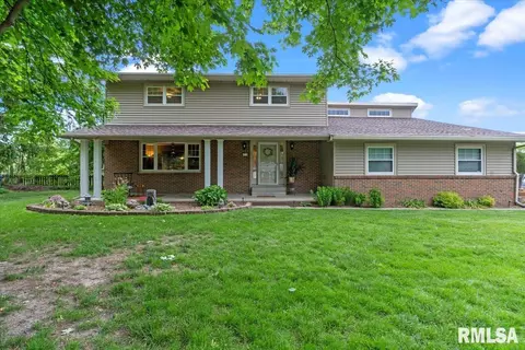 21 Iroquois St, Springfield, IL 62711