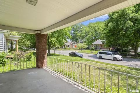 Exterior - 1809 S 4th St, Springfield, IL 62703 photo 1 of 5