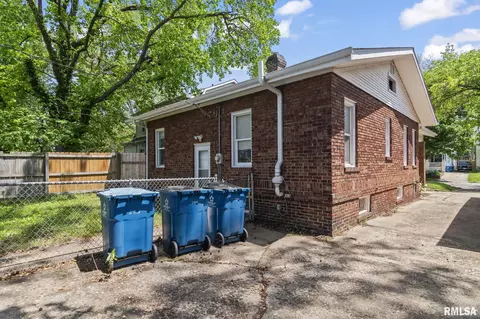 Exterior - 1809 S 4th St, Springfield, IL 62703 photo 5 of 5