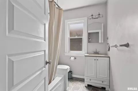 Entry Way - 1809 S 4th St, Springfield, IL 62703 photo 1 of 1