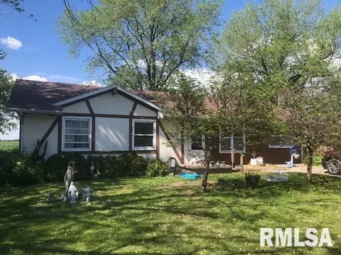 101 Cottage Ln, Murrayville, IL 62668