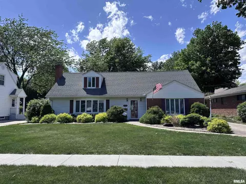 1606 N Kellogg St, Galesburg, IL 61401