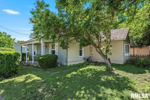 213 West St, Franklin, IL 62638
