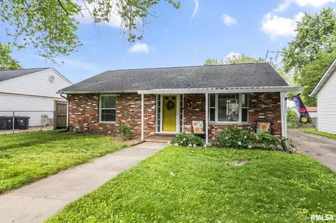 1844 Stanhope Rd, Springfield, IL 62702 photo 2