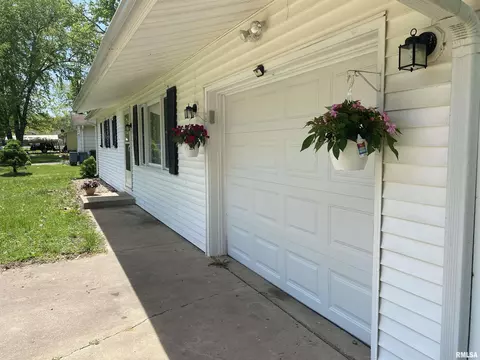 107 Locust Rd, Meredosia, IL 62665