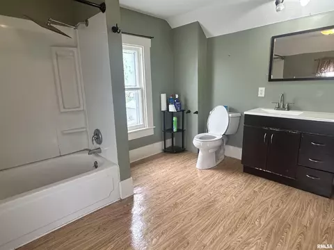 335 E South St, Mendon, IL 62351 photo 13