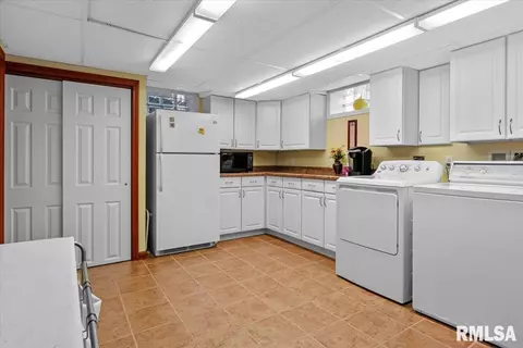 Other - 1239 Monument Ave, Springfield, IL 62702 photo 16 of 18