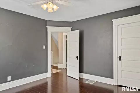 822 S Douglas Ave, Springfield, IL 62704 photo 23