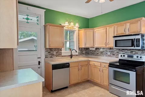 822 S Douglas Ave, Springfield, IL 62704 photo 15