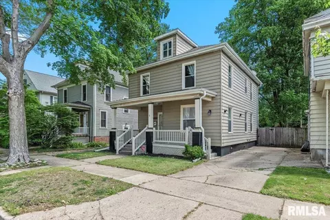 822 S Douglas Ave, Springfield, IL 62704