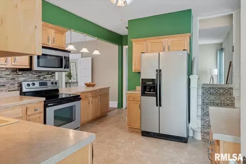 822 S Douglas Ave, Springfield, IL 62704 photo 16