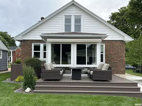 321 S 23rd St, Quincy, IL 62301