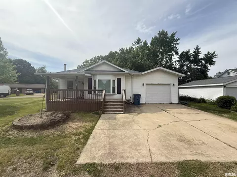 204 SW 7th St, Atlanta, IL 61723