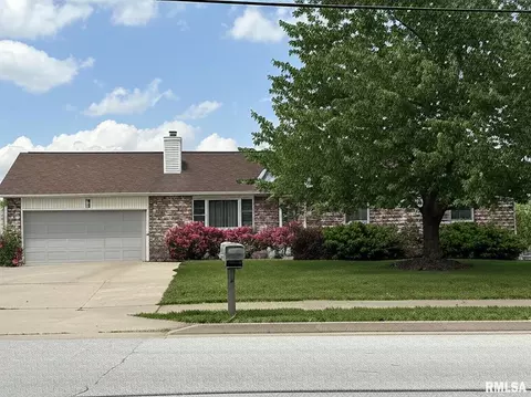4519 Harrison St, Quincy, IL 62305
