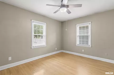 Bedroom - 1622 W Cook St, Springfield, IL 62704 photo 1 of 4