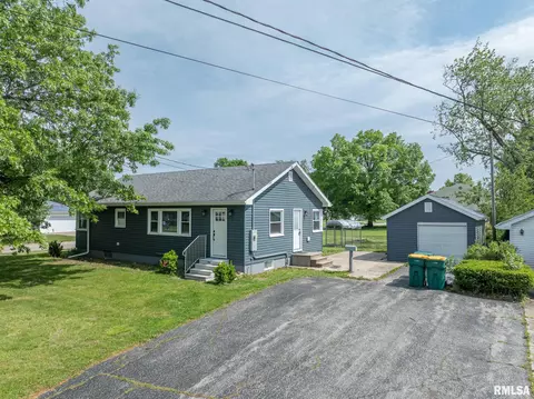 1520 W Losey St, Galesburg, IL 61401