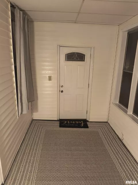 Exterior - 1312 N 3rd St, Springfield, IL 62702 photo 3 of 5
