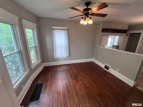 Living - 1312 N 3rd St, Springfield, IL 62702 photo 1 of 5