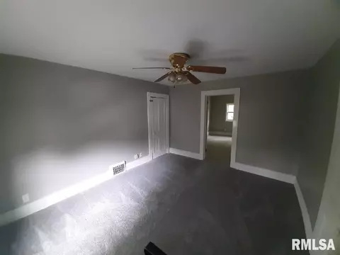 Living - 1312 N 3rd St, Springfield, IL 62702 photo 5 of 5