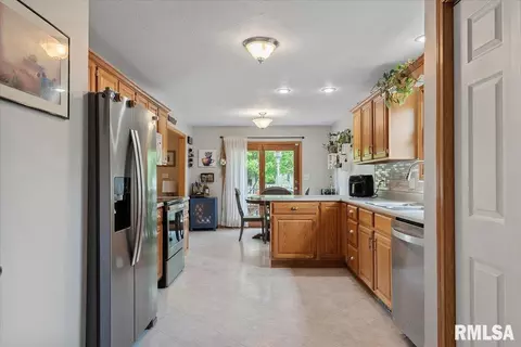 1215 Christopher Ln, Springfield, IL 62712 photo 15