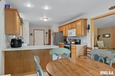 1215 Christopher Ln, Springfield, IL 62712 photo 12