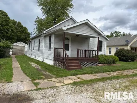 111 Ebony St, Thayer, IL 62689 photo 3