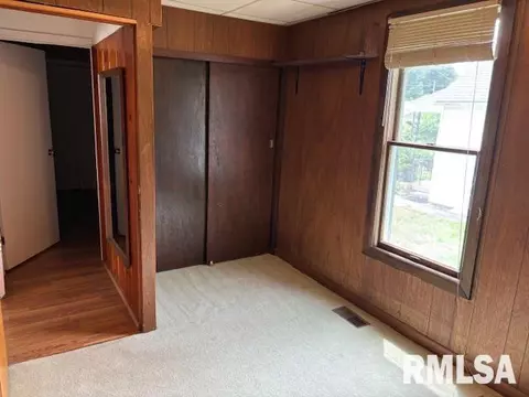 111 Ebony St, Thayer, IL 62689 photo 16