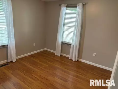 111 Ebony St, Thayer, IL 62689 photo 12
