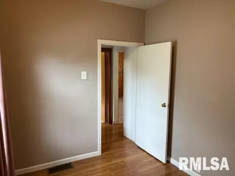 111 Ebony St, Thayer, IL 62689 photo 19