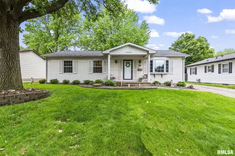 21 Foresters Ln, Springfield, IL 62704