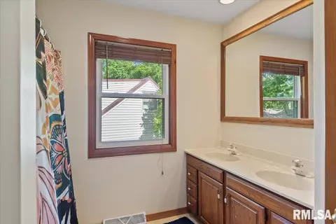 2024 Cambridge Rd, Springfield, IL 62704 photo 22