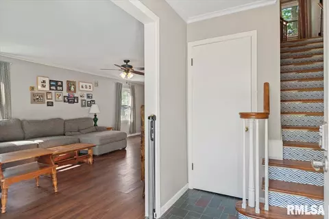 2024 Cambridge Rd, Springfield, IL 62704 photo 4