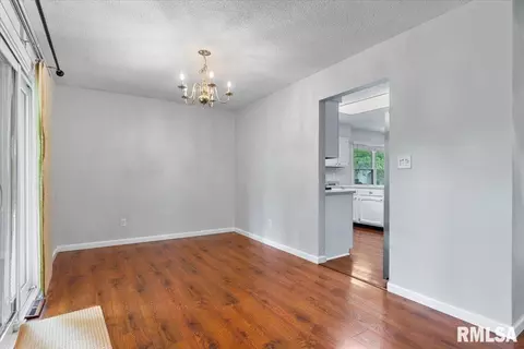 2213 Croydon Dr, Springfield, IL 62703 photo 5