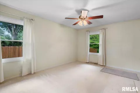 2213 Croydon Dr, Springfield, IL 62703 photo 13
