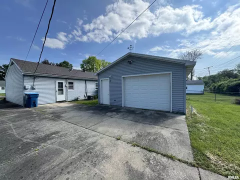 2338 Ramsey Ave, Springfield, IL 62702 photo 2