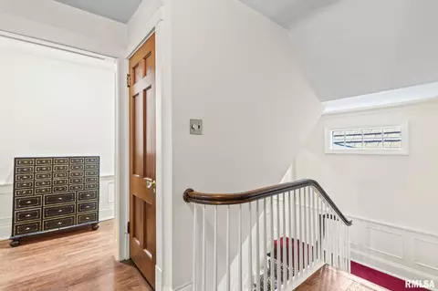 Entry Way - 1044 Williams Blvd, Springfield, IL 62704 photo 6 of 11