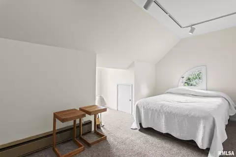 Bedroom - 1044 Williams Blvd, Springfield, IL 62704 photo 11 of 12