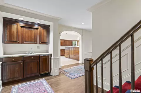 Entry Way - 1044 Williams Blvd, Springfield, IL 62704 photo 5 of 11