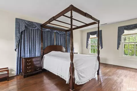 Bedroom - 1044 Williams Blvd, Springfield, IL 62704 photo 5 of 12
