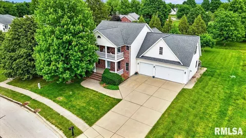 333 Linden Ln, Williamsville, IL 62693