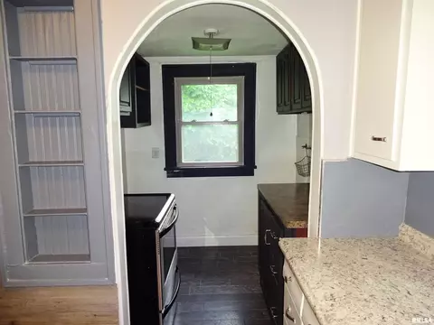 Kitchen - 2536 S 10th St, Springfield, IL 62703 photo 2 of 4